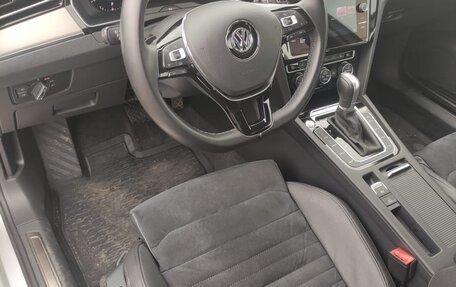 Volkswagen Passat B8 рестайлинг, 2018 год, 2 700 000 рублей, 9 фотография