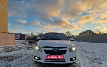 Chevrolet Cruze II, 2009 год, 645 000 рублей, 2 фотография