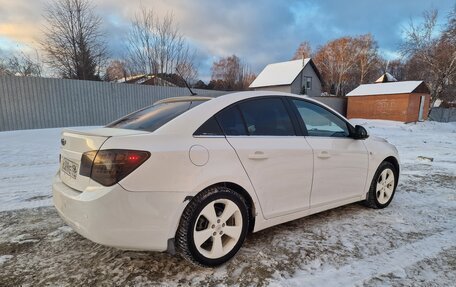 Chevrolet Cruze II, 2009 год, 645 000 рублей, 15 фотография