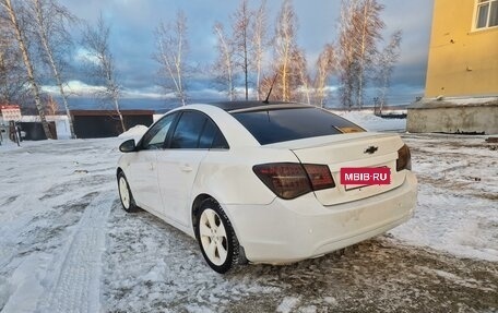 Chevrolet Cruze II, 2009 год, 645 000 рублей, 7 фотография