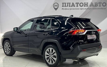 Toyota RAV4, 2021 год, 3 848 000 рублей, 11 фотография