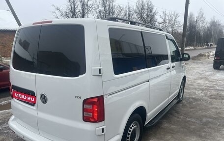 Volkswagen Transporter T6 рестайлинг, 2017 год, 2 600 000 рублей, 2 фотография