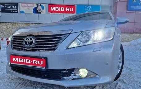 Toyota Camry, 2012 год, 1 998 000 рублей, 7 фотография