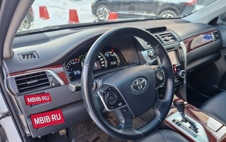 Toyota Camry, 2012 год, 1 998 000 рублей, 26 фотография