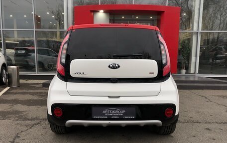 KIA Soul II рестайлинг, 2018 год, 1 787 000 рублей, 7 фотография