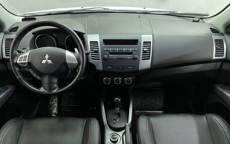 Mitsubishi Outlander III рестайлинг 3, 2012 год, 1 249 000 рублей, 5 фотография