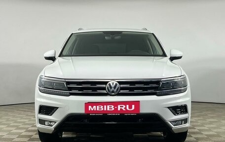 Volkswagen Tiguan II, 2017 год, 2 579 000 рублей, 2 фотография