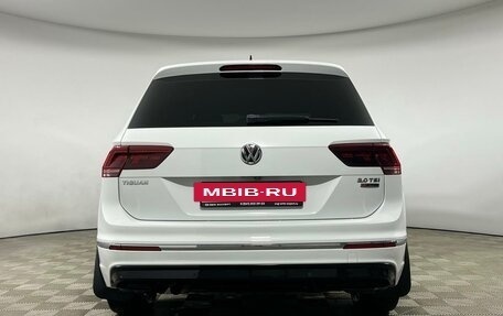 Volkswagen Tiguan II, 2017 год, 2 579 000 рублей, 5 фотография