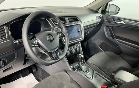 Volkswagen Tiguan II, 2017 год, 2 579 000 рублей, 11 фотография