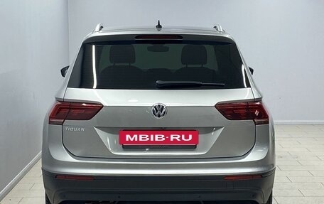 Volkswagen Tiguan II, 2019 год, 2 190 000 рублей, 3 фотография