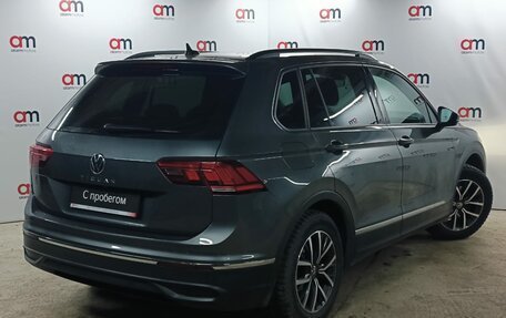 Volkswagen Tiguan II, 2021 год, 2 749 000 рублей, 4 фотография