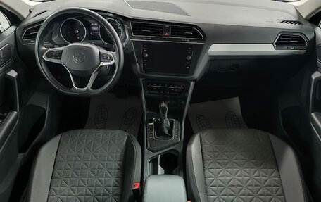 Volkswagen Tiguan II, 2021 год, 2 749 000 рублей, 9 фотография