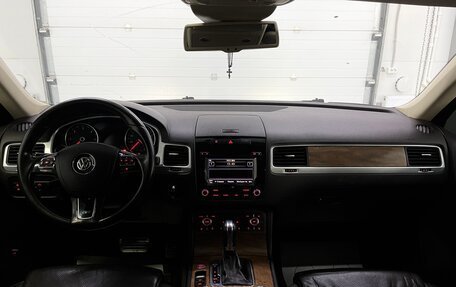 Volkswagen Touareg III, 2013 год, 2 499 000 рублей, 10 фотография