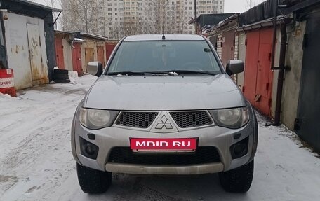 Mitsubishi L200 IV рестайлинг, 2011 год, 1 550 000 рублей, 2 фотография