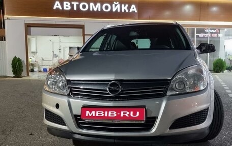 Opel Astra H, 2011 год, 610 000 рублей, 1 фотография