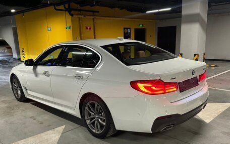 BMW 5 серия, 2018 год, 4 500 000 рублей, 14 фотография