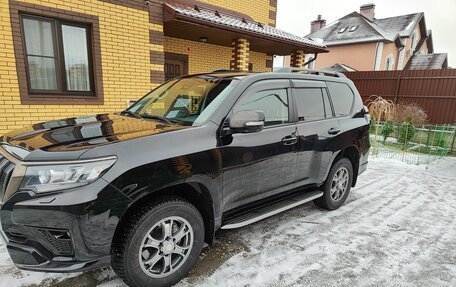 Toyota Land Cruiser Prado 150 рестайлинг 2, 2021 год, 7 500 000 рублей, 4 фотография