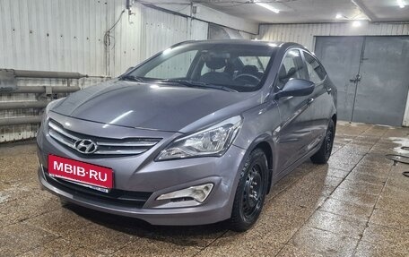 Hyundai Solaris II рестайлинг, 2014 год, 1 200 000 рублей, 24 фотография