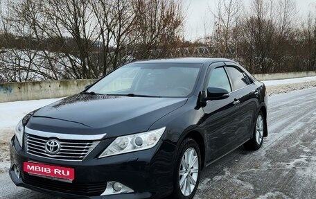 Toyota Camry, 2013 год, 1 680 000 рублей, 3 фотография