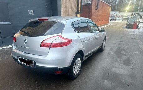 Renault Megane III, 2011 год, 748 000 рублей, 2 фотография