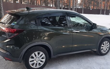 Honda Vezel, 2014 год, 1 500 000 рублей, 4 фотография