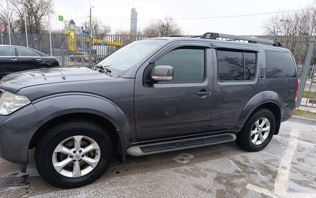 Nissan Pathfinder, 2010 год, 1 650 000 рублей, 3 фотография