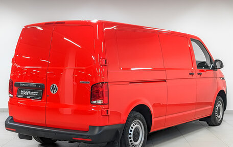 Volkswagen Transporter T6 рестайлинг, 2021 год, 4 300 000 рублей, 5 фотография