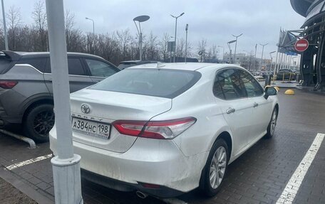 Toyota Camry, 2018 год, 2 750 000 рублей, 4 фотография