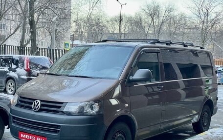 Volkswagen Caravelle T5, 2014 год, 3 700 000 рублей, 12 фотография