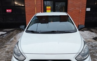 Hyundai Solaris II рестайлинг, 2012 год, 808 000 рублей, 1 фотография