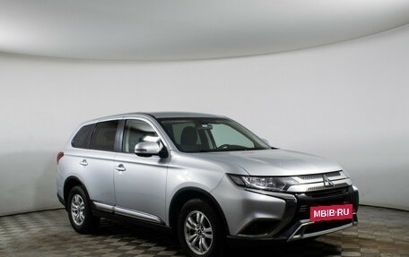 Mitsubishi Outlander III рестайлинг 3, 2018 год, 2 149 000 рублей, 3 фотография