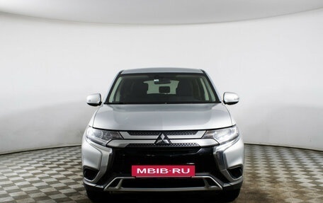 Mitsubishi Outlander III рестайлинг 3, 2018 год, 2 149 000 рублей, 2 фотография