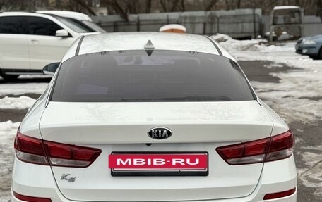 KIA K5 II, 2018 год, 2 115 000 рублей, 8 фотография