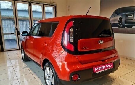 KIA Soul II рестайлинг, 2018 год, 1 492 000 рублей, 7 фотография