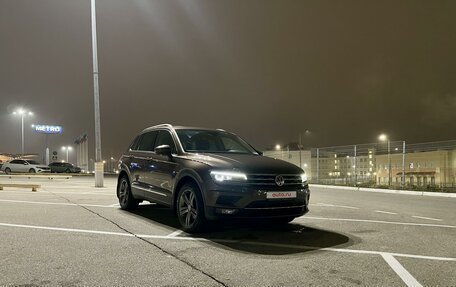 Volkswagen Tiguan II, 2019 год, 2 499 000 рублей, 6 фотография