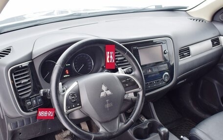 Mitsubishi Outlander III рестайлинг 3, 2012 год, 1 497 000 рублей, 14 фотография