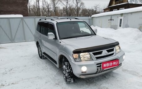 Mitsubishi Montero III, 2002 год, 1 300 000 рублей, 13 фотография