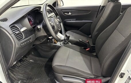 KIA Rio IV, 2018 год, 1 396 000 рублей, 8 фотография