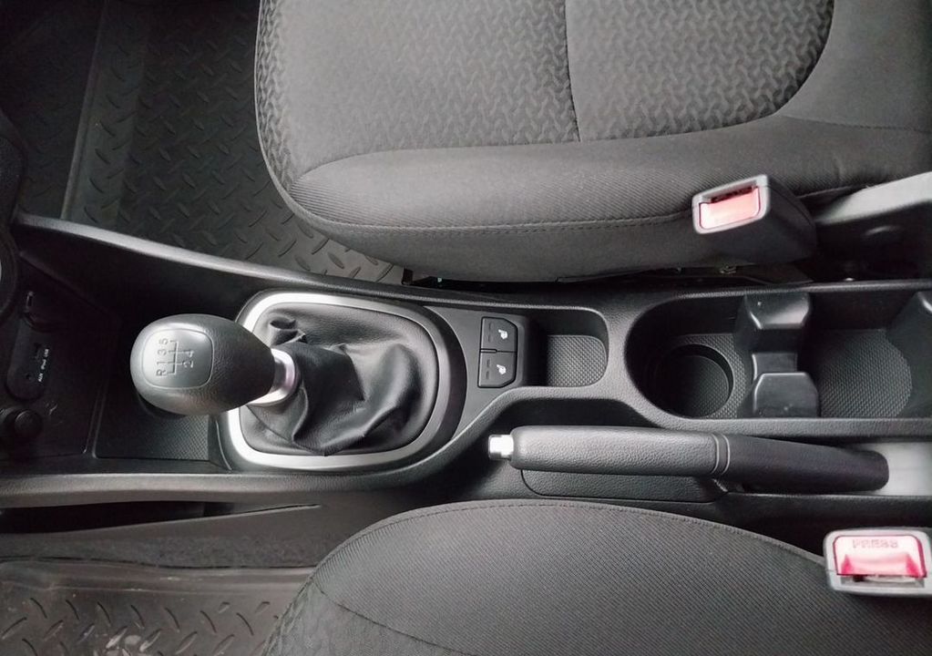 KIA Rio III, 2013 год, 755 000 рублей, 11 фотография