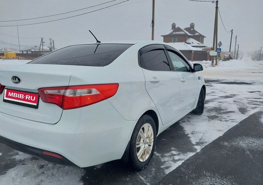 KIA Rio III, 2013 год, 755 000 рублей, 6 фотография