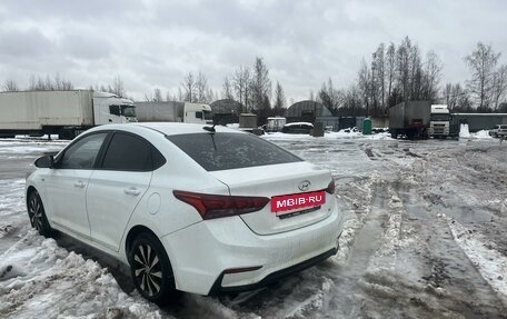 Hyundai Solaris II рестайлинг, 2017 год, 870 000 рублей, 5 фотография