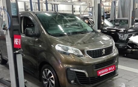 Peugeot Traveller I, 2018 год, 2 460 000 рублей, 2 фотография