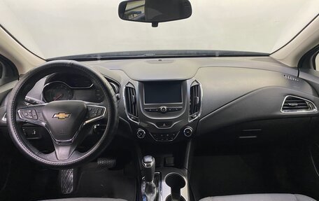 Chevrolet Cruze II, 2018 год, 950 000 рублей, 7 фотография