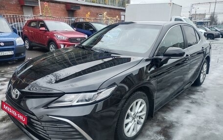 Toyota Camry, 2021 год, 2 350 000 рублей, 5 фотография