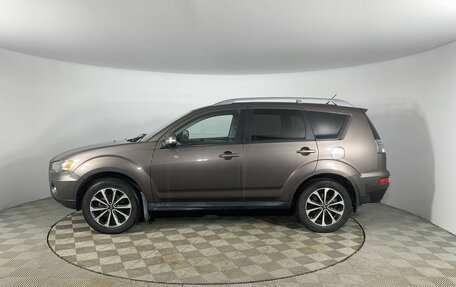 Mitsubishi Outlander III рестайлинг 3, 2010 год, 870 000 рублей, 2 фотография