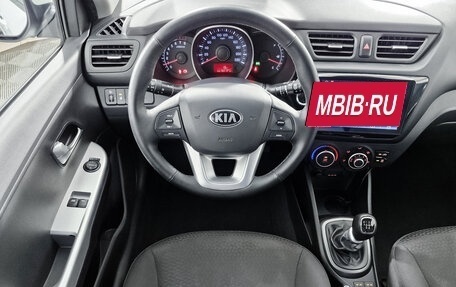 KIA Rio III рестайлинг, 2015 год, 860 000 рублей, 14 фотография