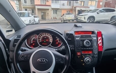 KIA Venga I, 2014 год, 900 000 рублей, 3 фотография