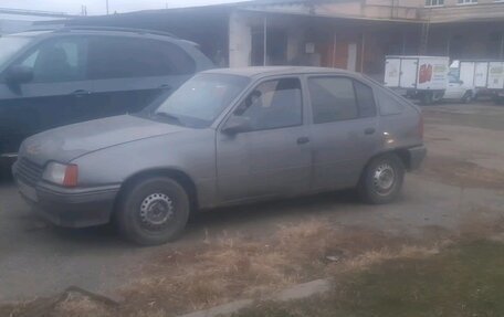 Opel Kadett E рестайлинг, 1987 год, 90 000 рублей, 2 фотография