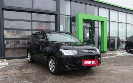 Mitsubishi Outlander III рестайлинг 3, 2012 год, 1 574 000 рублей, 7 фотография