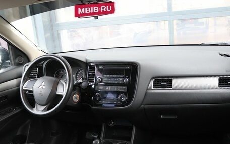 Mitsubishi Outlander III рестайлинг 3, 2012 год, 1 574 000 рублей, 14 фотография